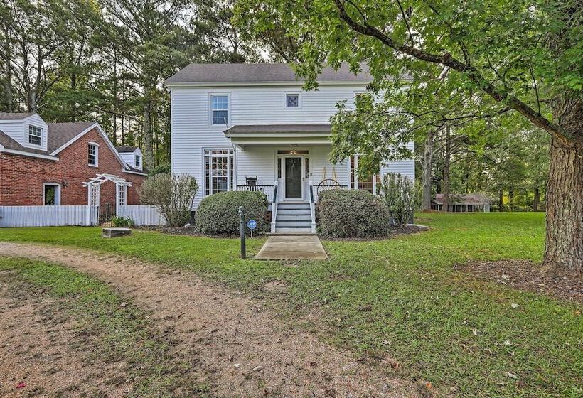 Newnan Retreat On 95 Acres: Hike, Bike & More