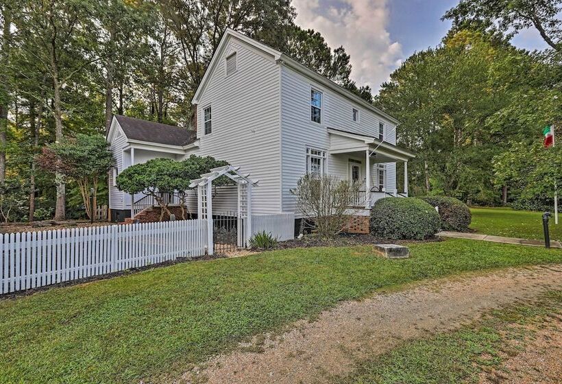 Newnan Retreat On 95 Acres: Hike, Bike & More