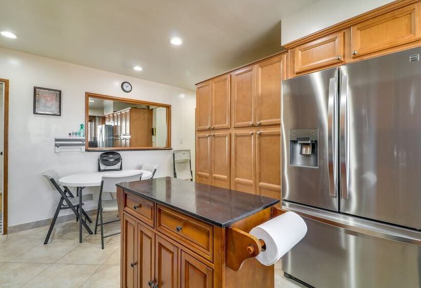 North Hills Home W/ Outdoor Entertaining Space