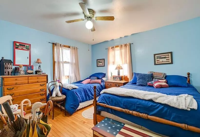 Peaceful Necedah Retreat: 3 Mi To Lakes!