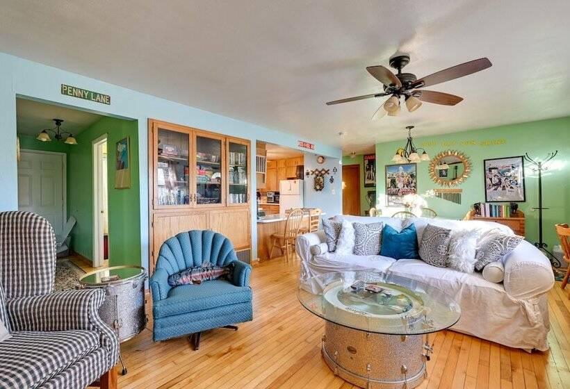 Peaceful Necedah Retreat: 3 Mi To Lakes!