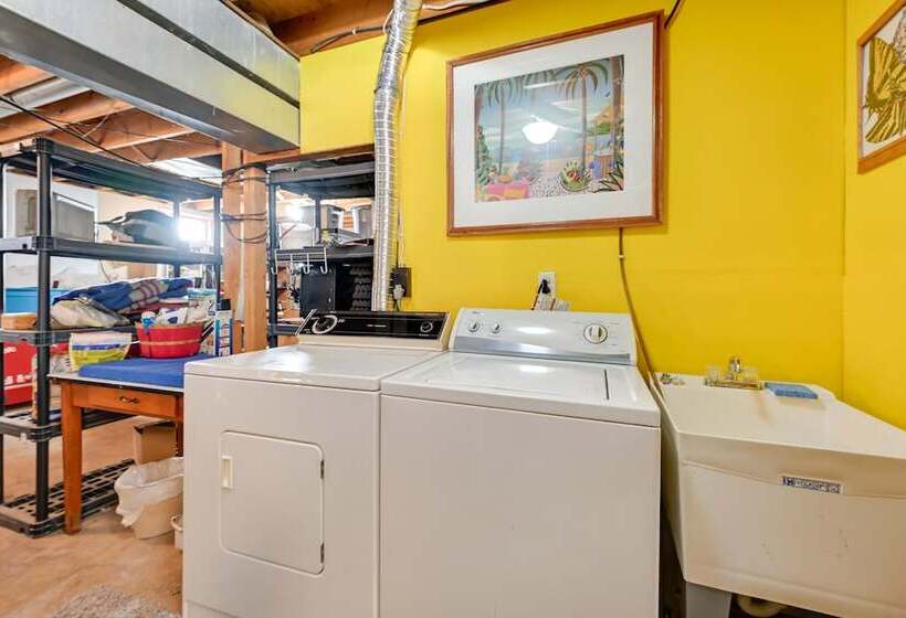 Peaceful Necedah Retreat: 3 Mi To Lakes!