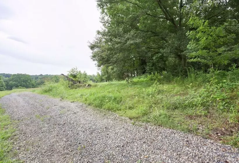 Pendergrass Tiny Home Cabin On Pond W/ Fire Pit!