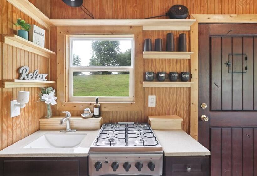 Pendergrass Tiny Home Cabin On Pond W/ Fire Pit!