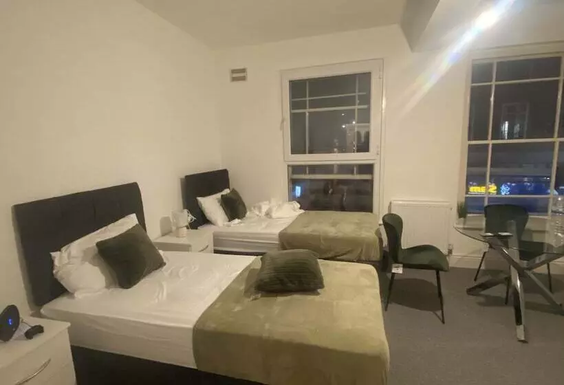 ペンション Cosy 3bd Guesthouse. Private Bathrooms