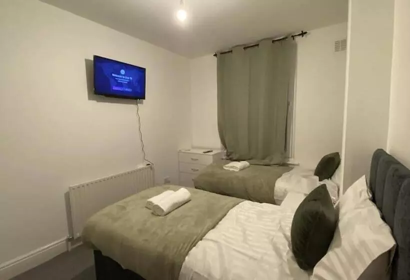 ペンション Cosy 3bd Guesthouse. Private Bathrooms
