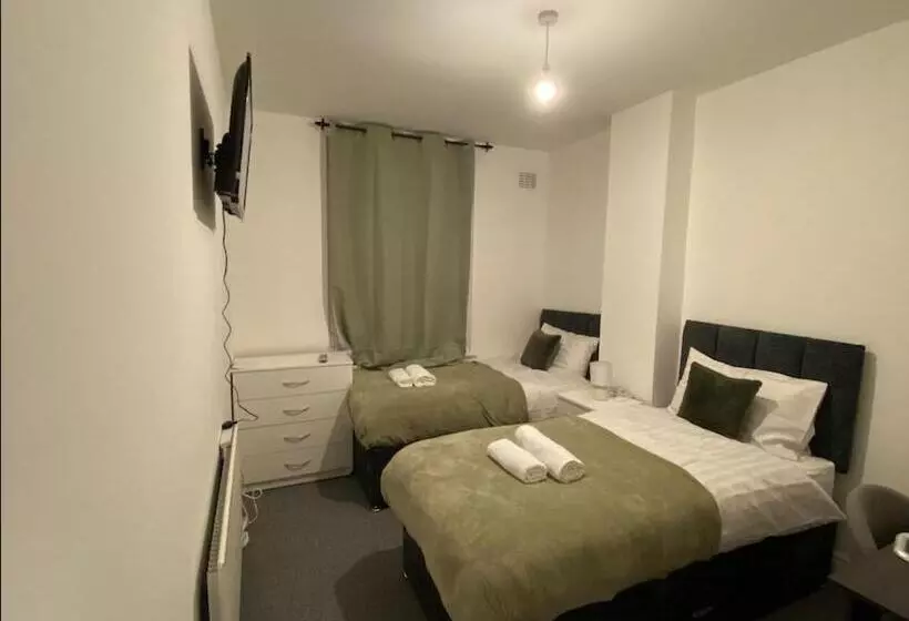 ペンション Cosy 3bd Guesthouse. Private Bathrooms