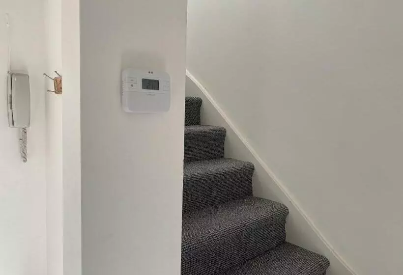 ペンション Cosy 3bd Guesthouse. Private Bathrooms