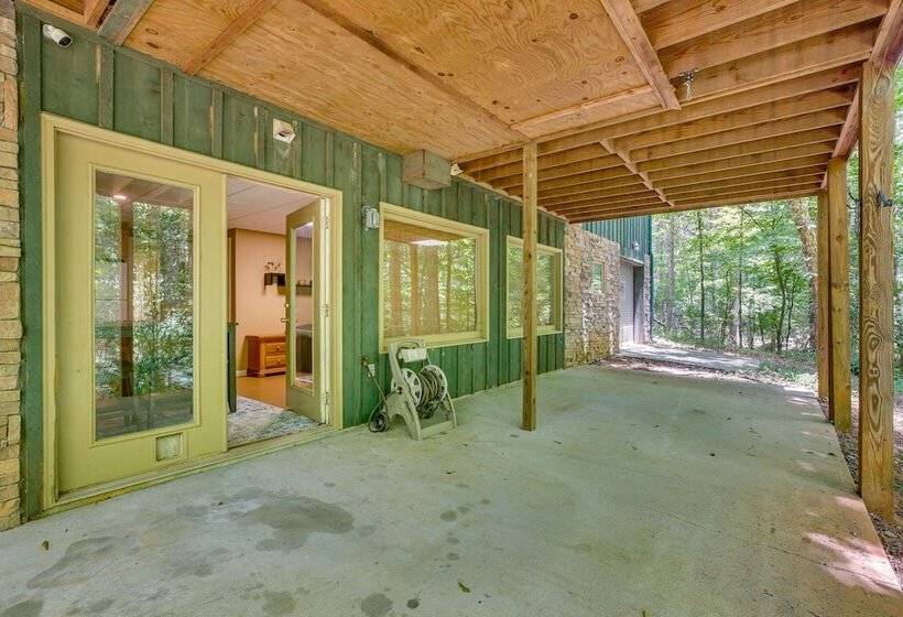 Pet Friendly Conyers Cabin   23 Miles To Atlanta!