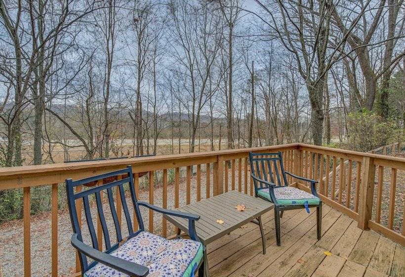 Pet Friendly Cottage ~ 8 Mi To Downtown Knoxville!