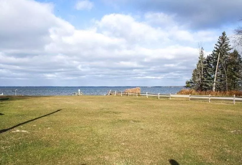 Pet Friendly Michigan Retreat W/ Fire Pit & Yard!