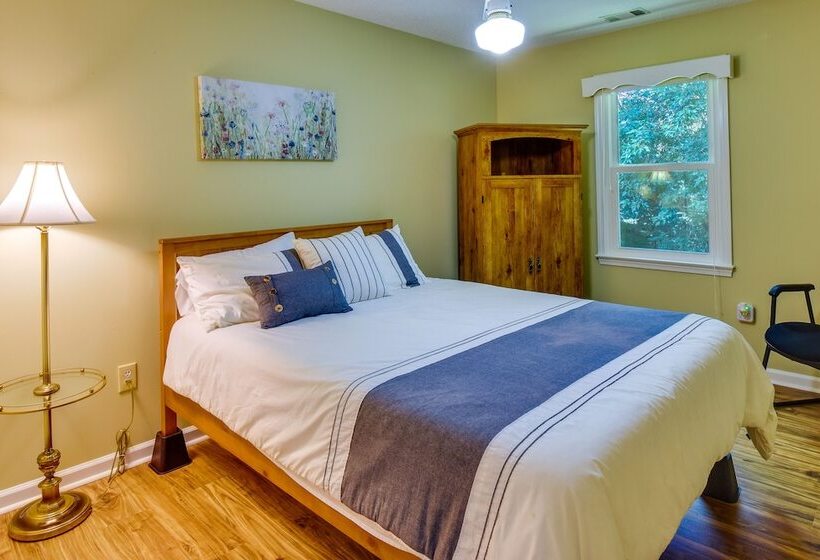 Quaint Athens Retreat ~ 5 Mi To Downtown!