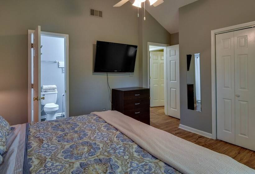 Quaint Athens Retreat ~ 5 Mi To Downtown!