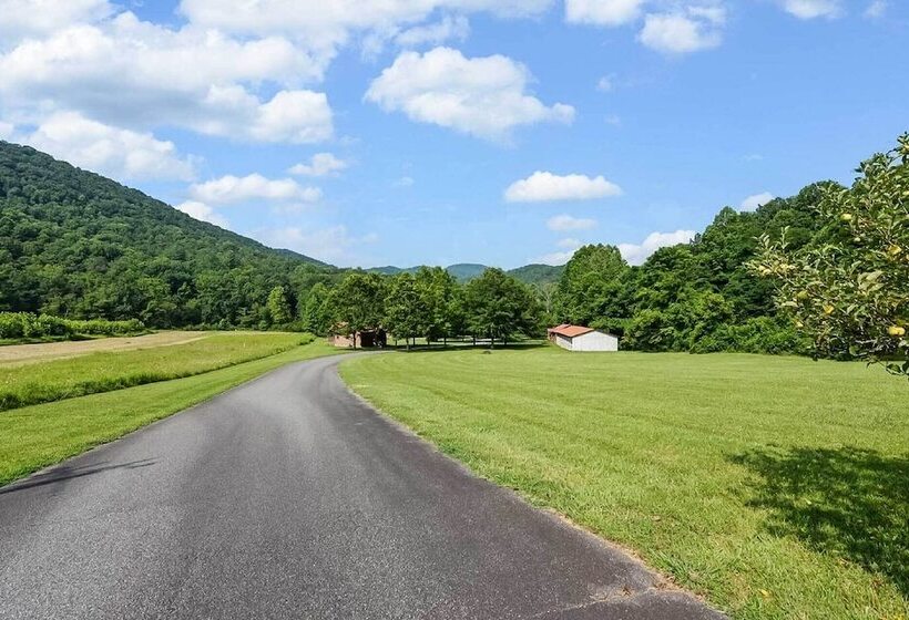 Riverfront Cabin W/ Hot Tub & Mountain Views!