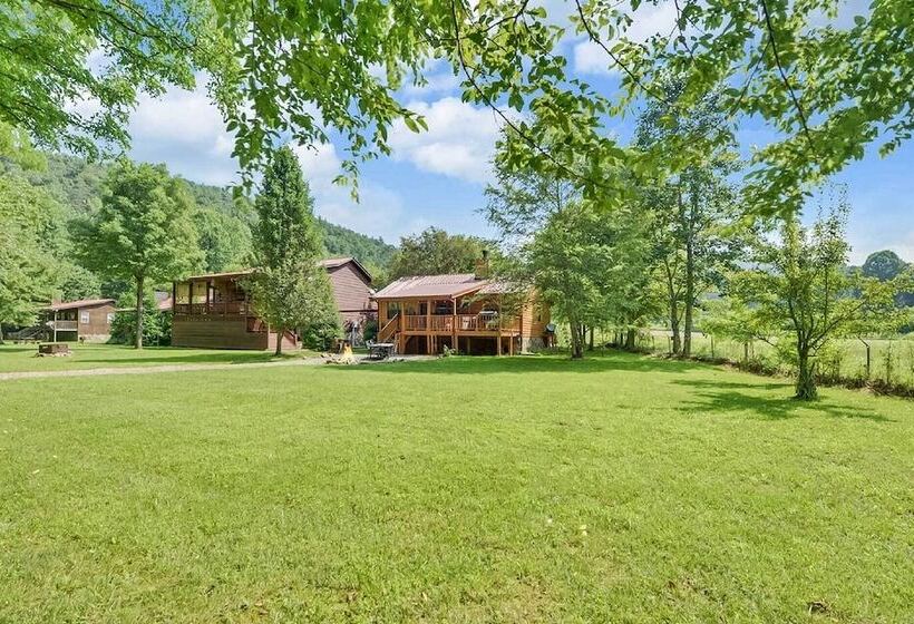 Riverfront Cabin W/ Hot Tub & Mountain Views!