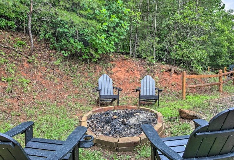 Rustic Young Harris Cabin W/ Fire Pit & Views