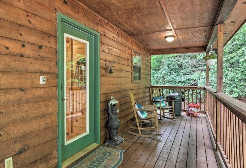 Rustic Young Harris Cabin W/ Fire Pit & Views
