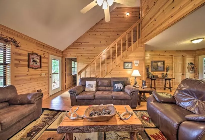 Rustic Young Harris Cabin W/ Fire Pit & Views