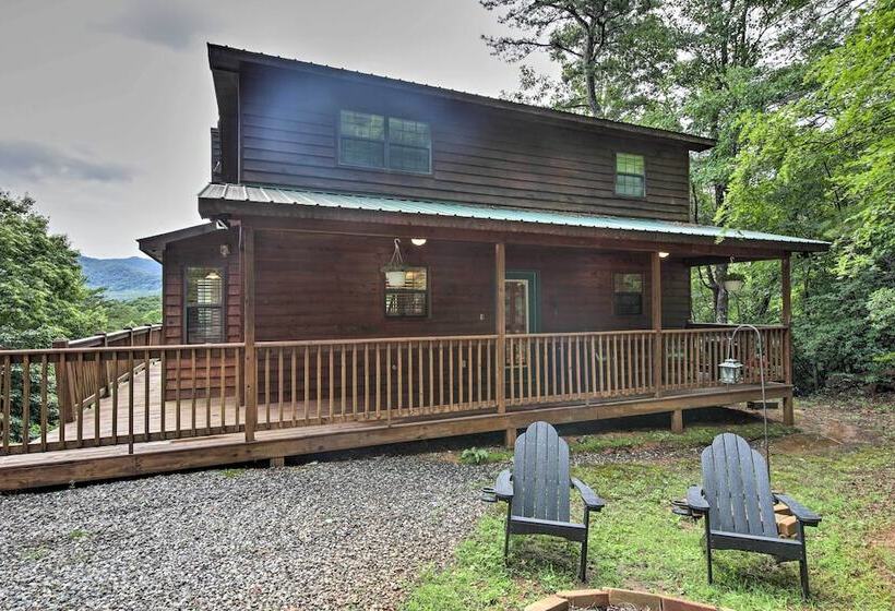 Rustic Young Harris Cabin W/ Fire Pit & Views