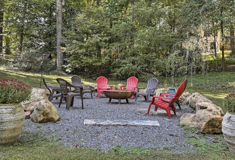 Serene Mableton Cabin 13 Mi To Downtown Atlanta!