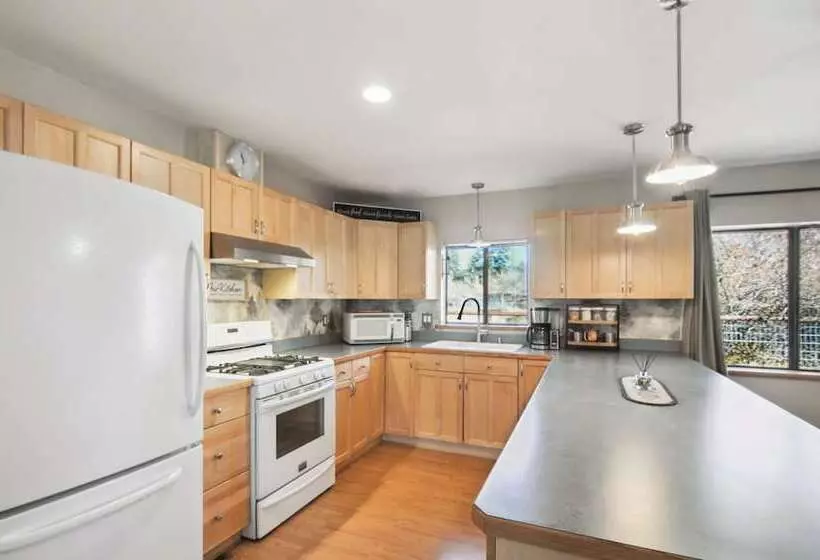 Single Tree Cottage   Walk To Downtown Chama!