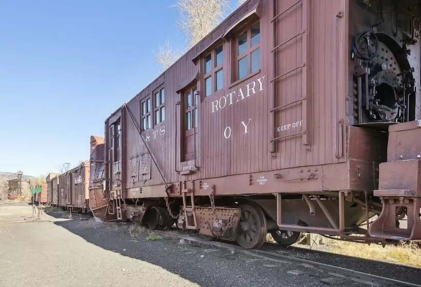 Single Tree Cottage   Walk To Downtown Chama!