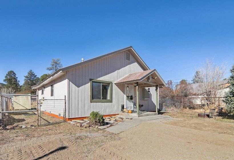 Single Tree Cottage   Walk To Downtown Chama!