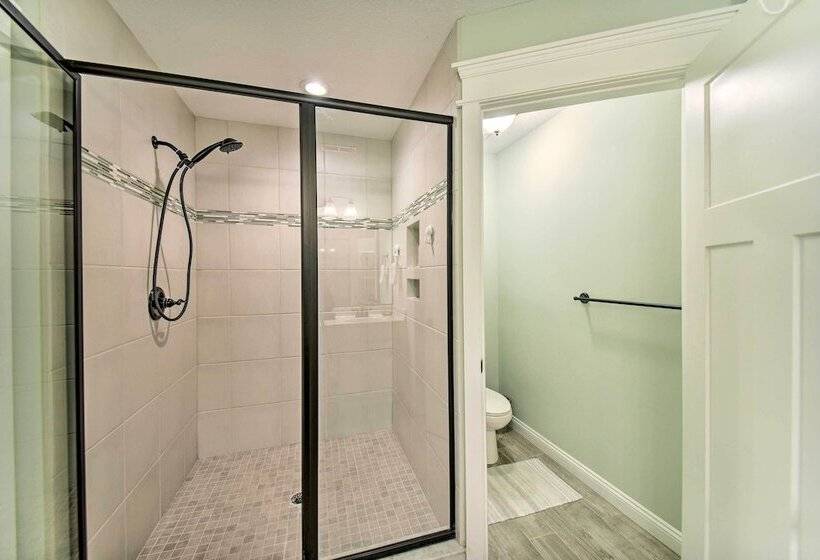 Spacious Norfolk Home W/ Private Hot Tub!