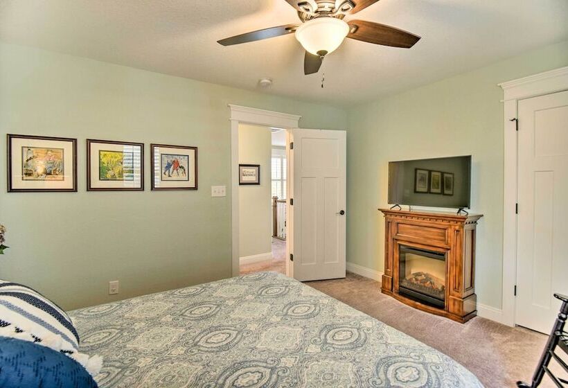 Spacious Norfolk Home W/ Private Hot Tub!