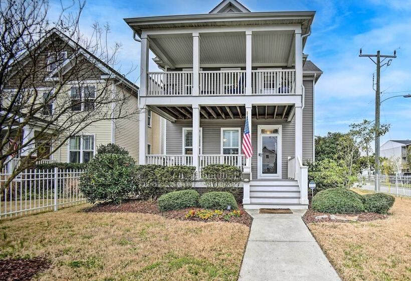 Spacious Norfolk Home W/ Private Hot Tub!