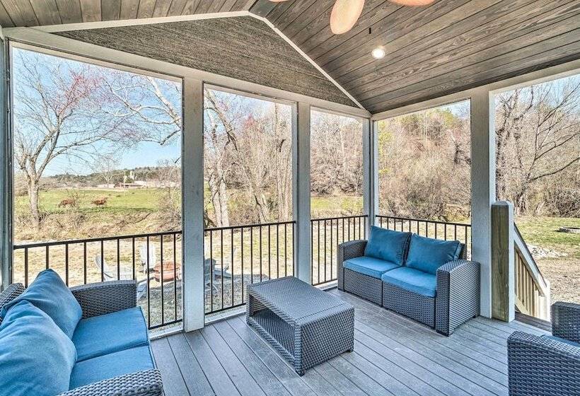 Splendid Tiny Home With Fire Pit ~ 2 Mi To Lake!