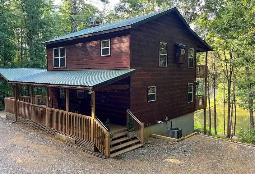 Stunning Blue Ridge Retreat W/ River Access!