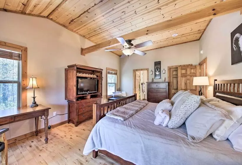 Stunning Blue Ridge Retreat W/ River Access!