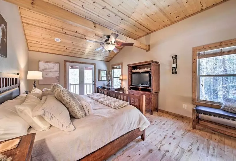 Stunning Blue Ridge Retreat W/ River Access!