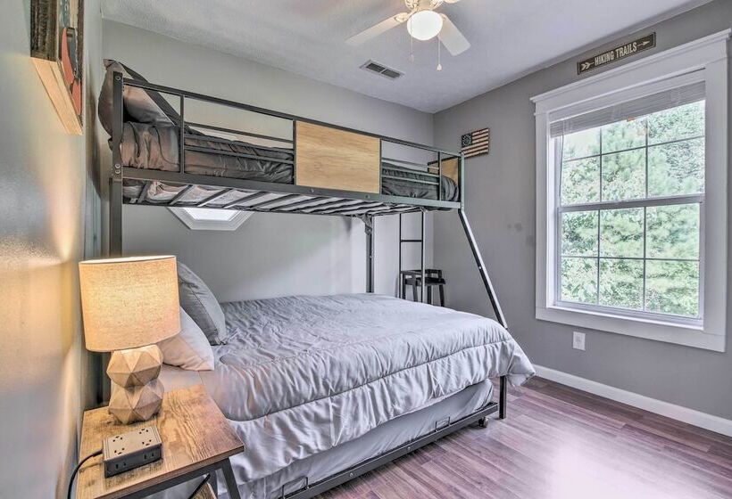 Stylish Fort Payne Retreat: Hike & Rock Climb