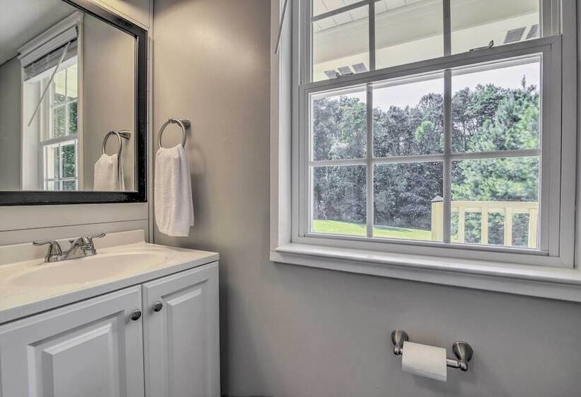 Stylish Fort Payne Retreat: Hike & Rock Climb