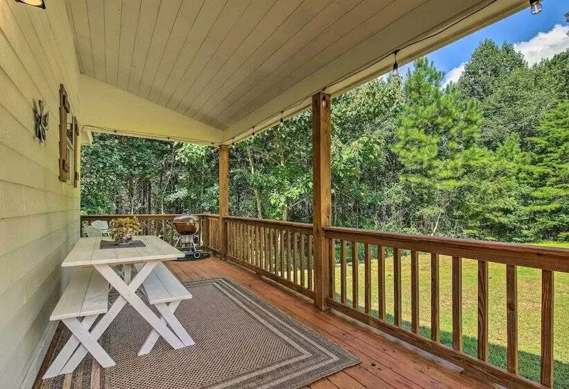 Stylish Fort Payne Retreat: Hike & Rock Climb