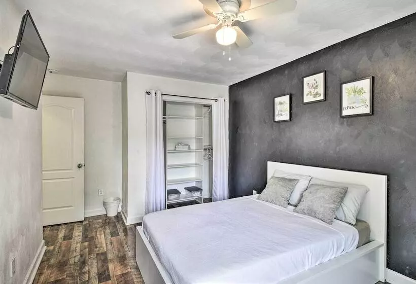 The Lucas:  Cheery House W/ Fenced Backyard!