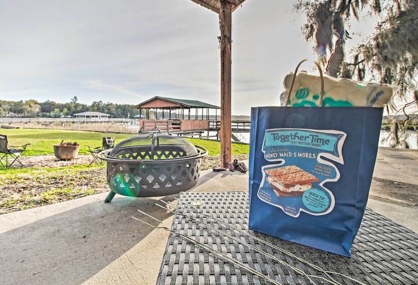 Waterfront Colonels Island Home: Shared Dock!