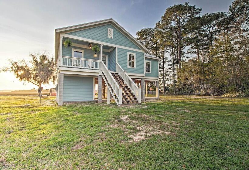 Waterfront Colonels Island Home: Shared Dock!