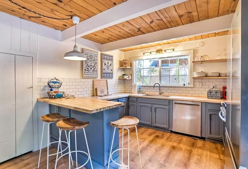 3 Mi To Big Bear Lake & Village: Home W/ Balcony