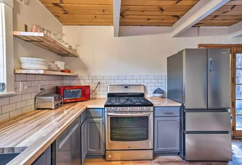 3 Mi To Big Bear Lake & Village: Home W/ Balcony