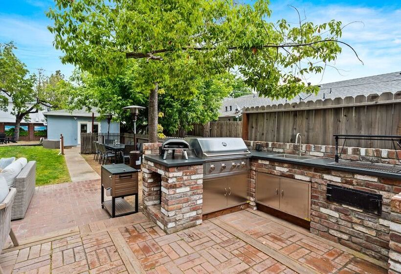 ベッドアンドブレックファースト Grape Escape Inn & Suites