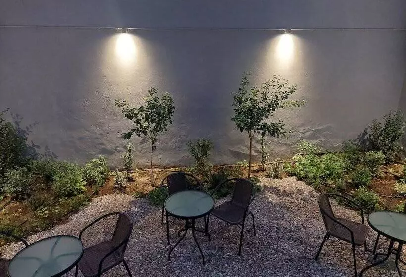 Bmv Apartments