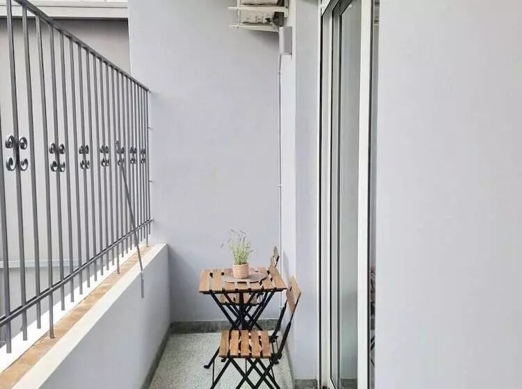 Bmv Apartments