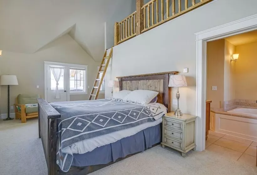 Cb Trailhouse    Walk To Meridian Lake!