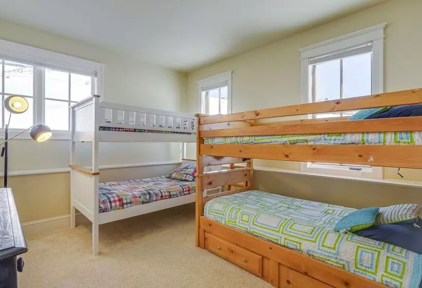 Cb Trailhouse    Walk To Meridian Lake!