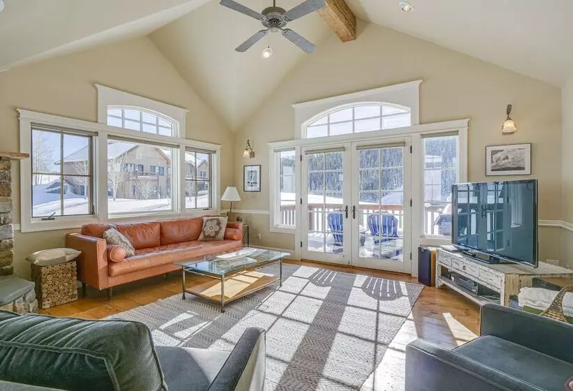 Cb Trailhouse    Walk To Meridian Lake!