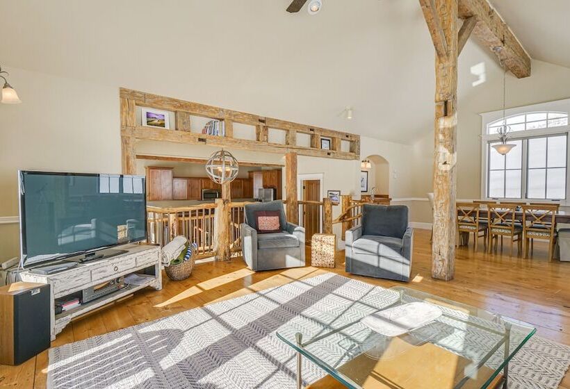 Cb Trailhouse Walk To Meridian Lake!