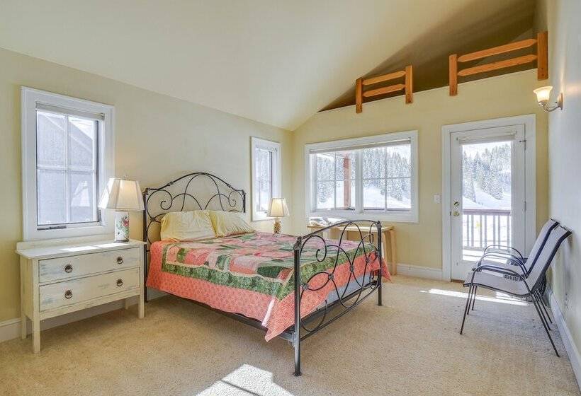 Cb Trailhouse Walk To Meridian Lake!